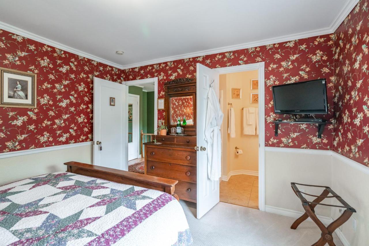 Abacot Hall Bed & Breakfast Niagara-on-the-Lake Exterior photo