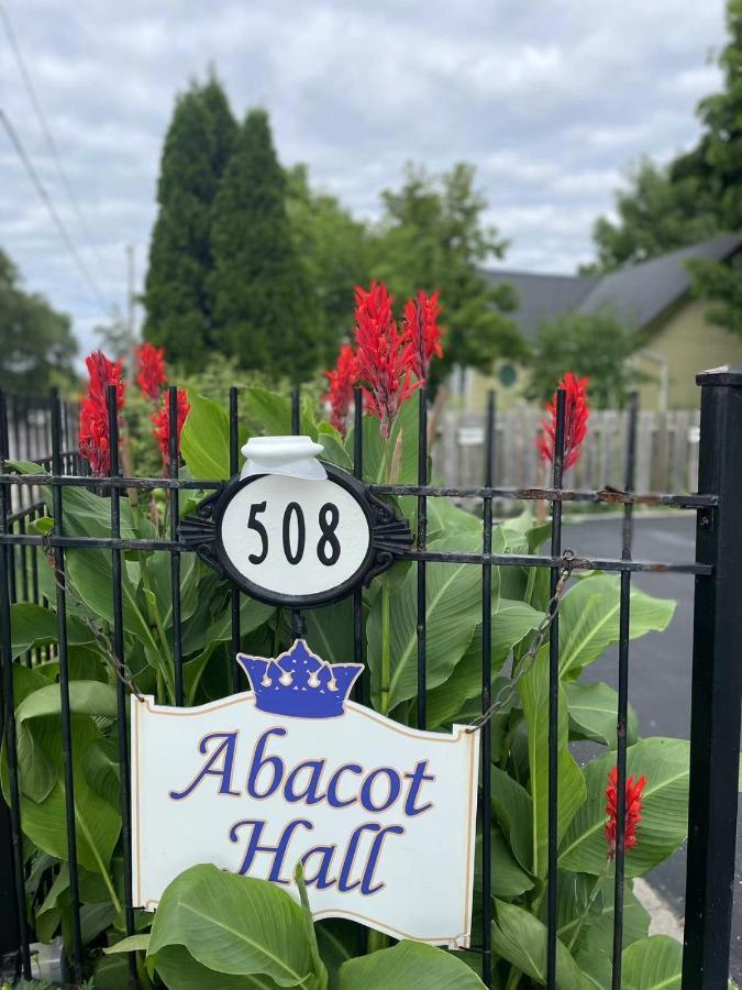 Abacot Hall Bed & Breakfast Niagara-on-the-Lake Exterior photo
